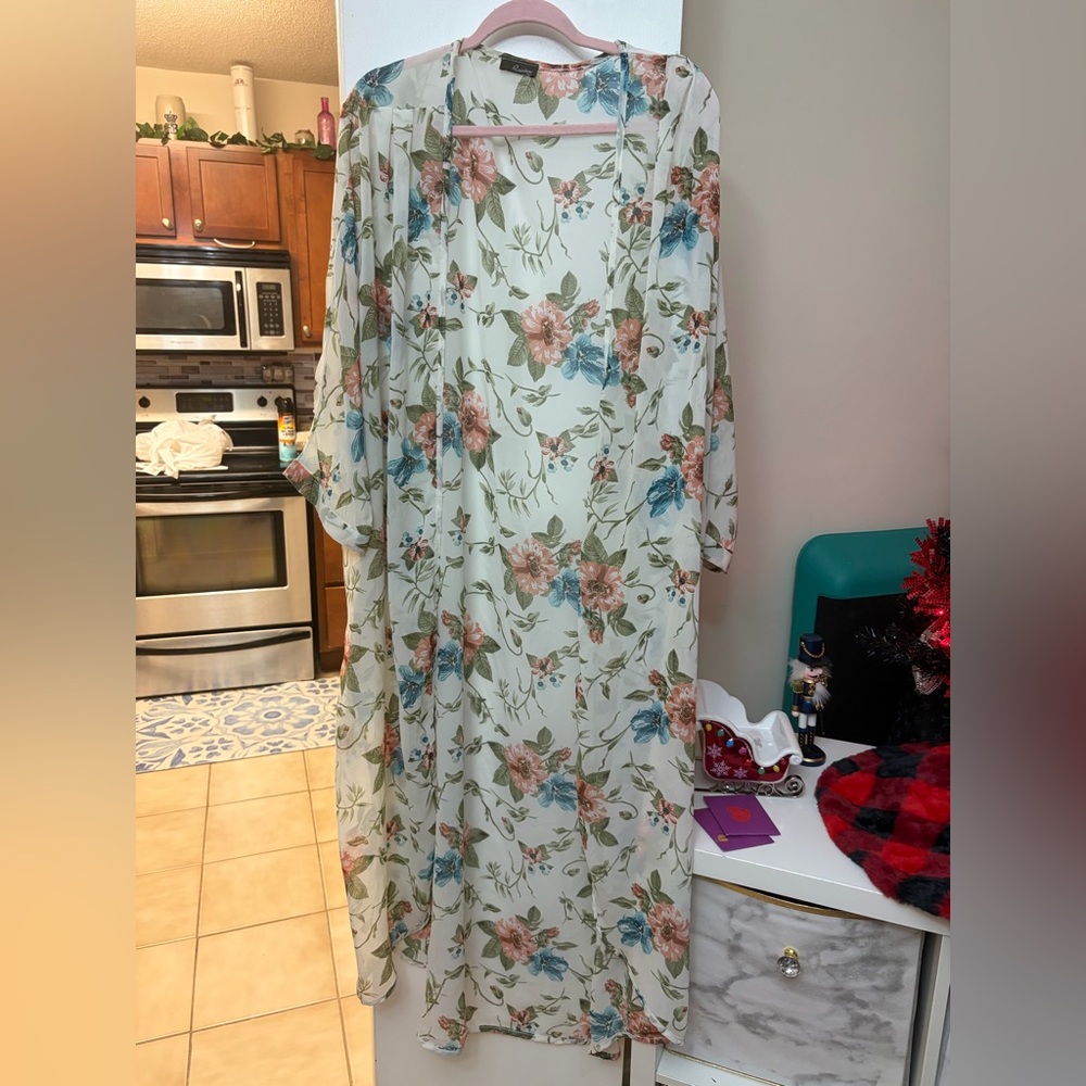 Rainbow Plus Floral Print Kimono